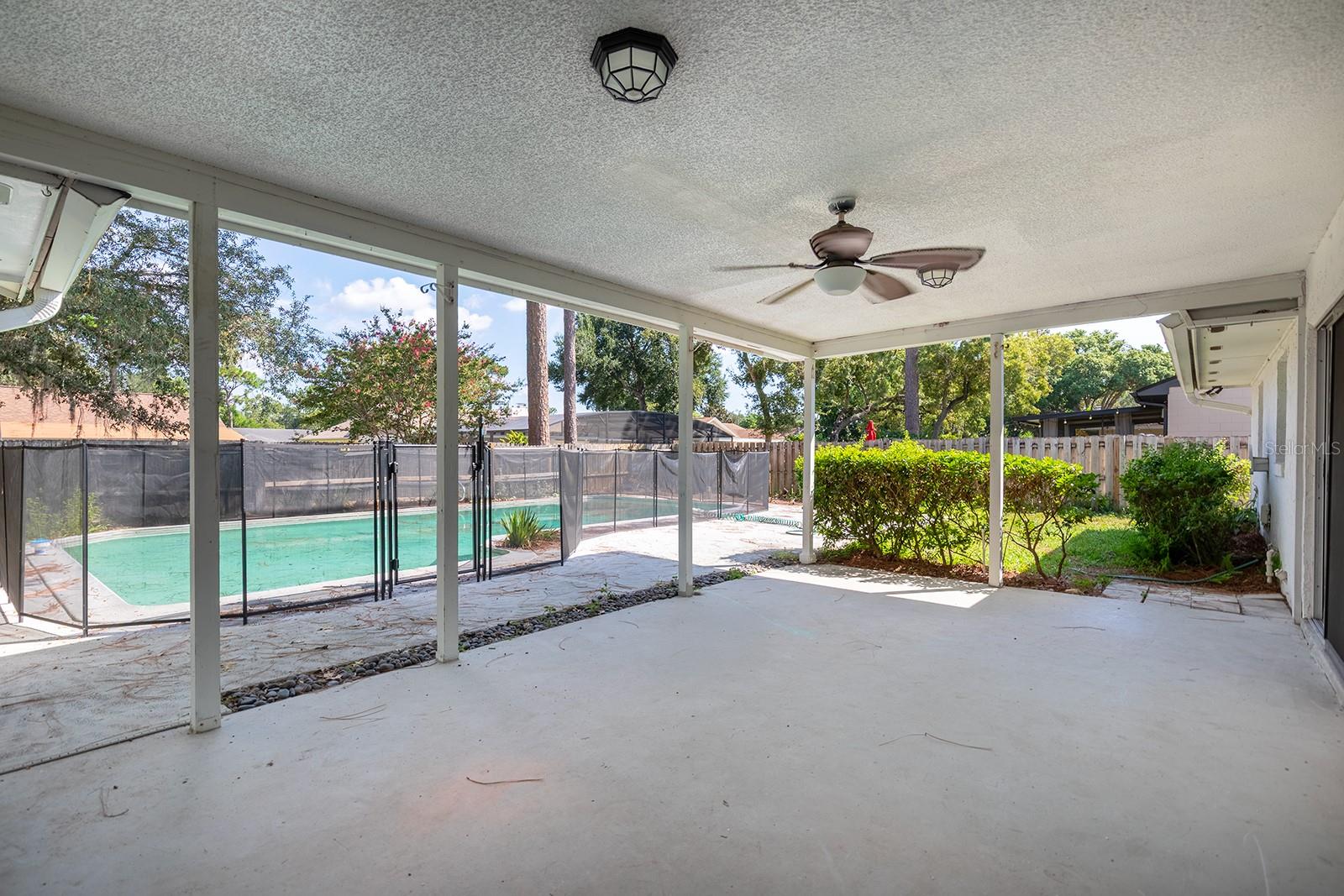 215 CANTERCLUB TRL