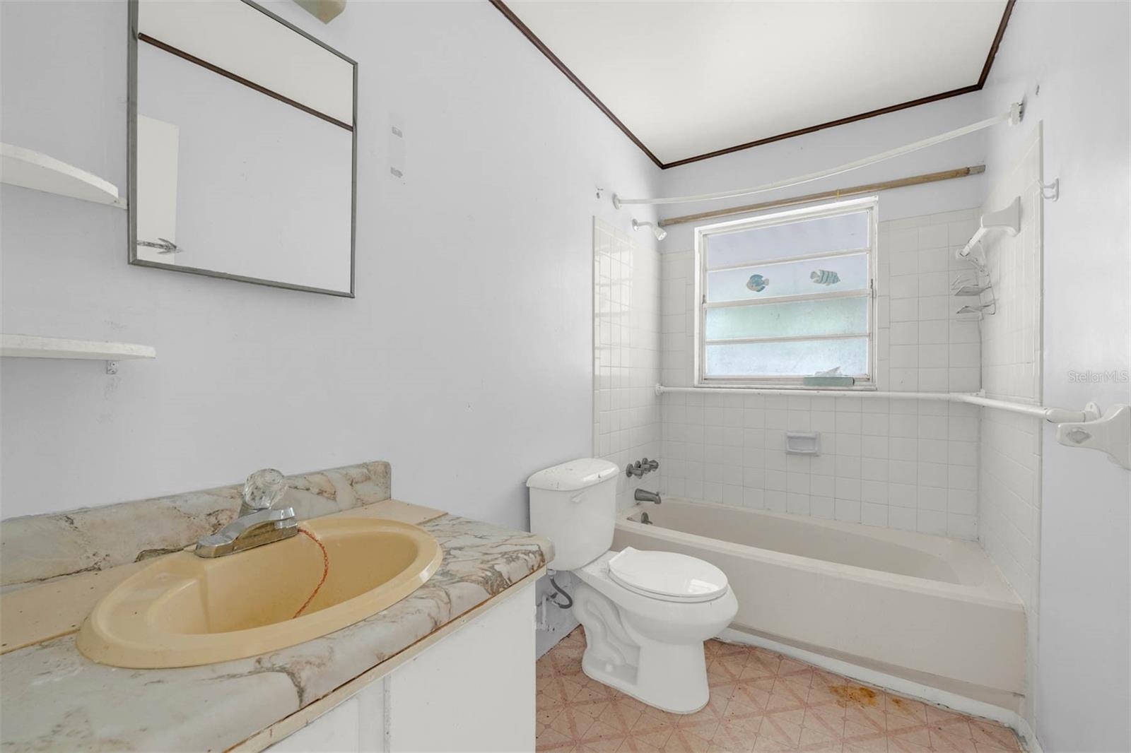 881 KIMBALL DR