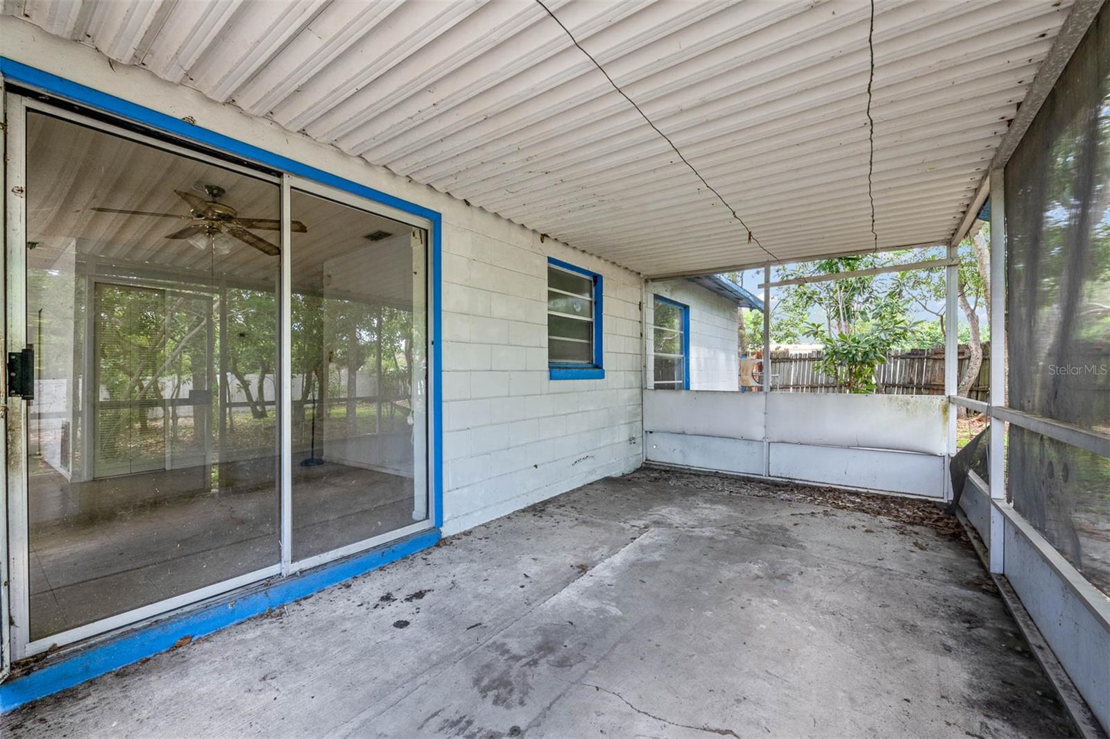 881 KIMBALL DR
