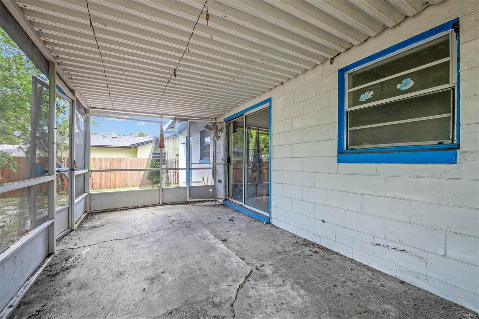 881 KIMBALL DR