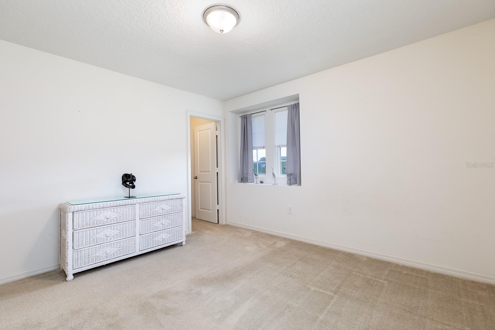 13757 BRESSLER ALY