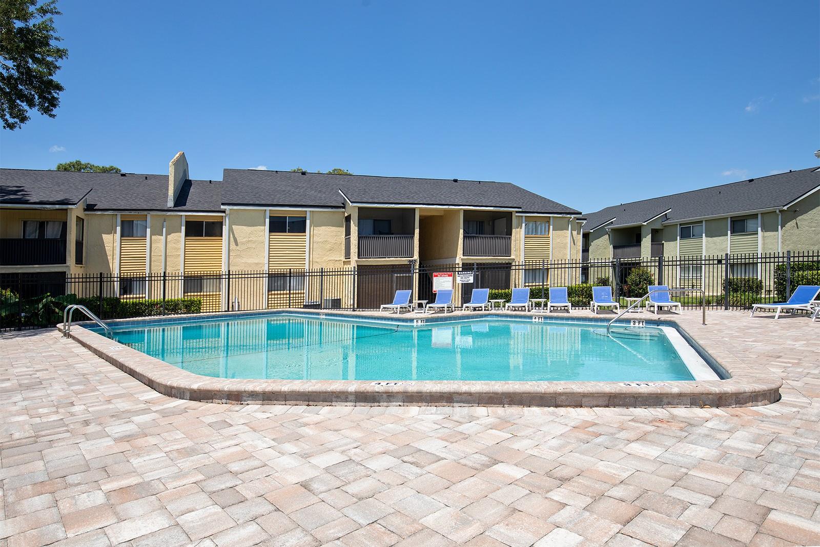 954 LAKE DESTINY RD #H