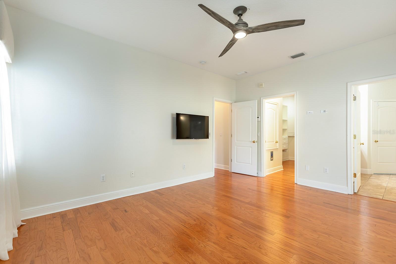 820 ELLWOOD AVE #A