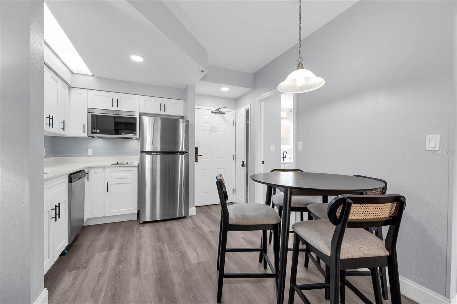 7601 CANADA AVE #208