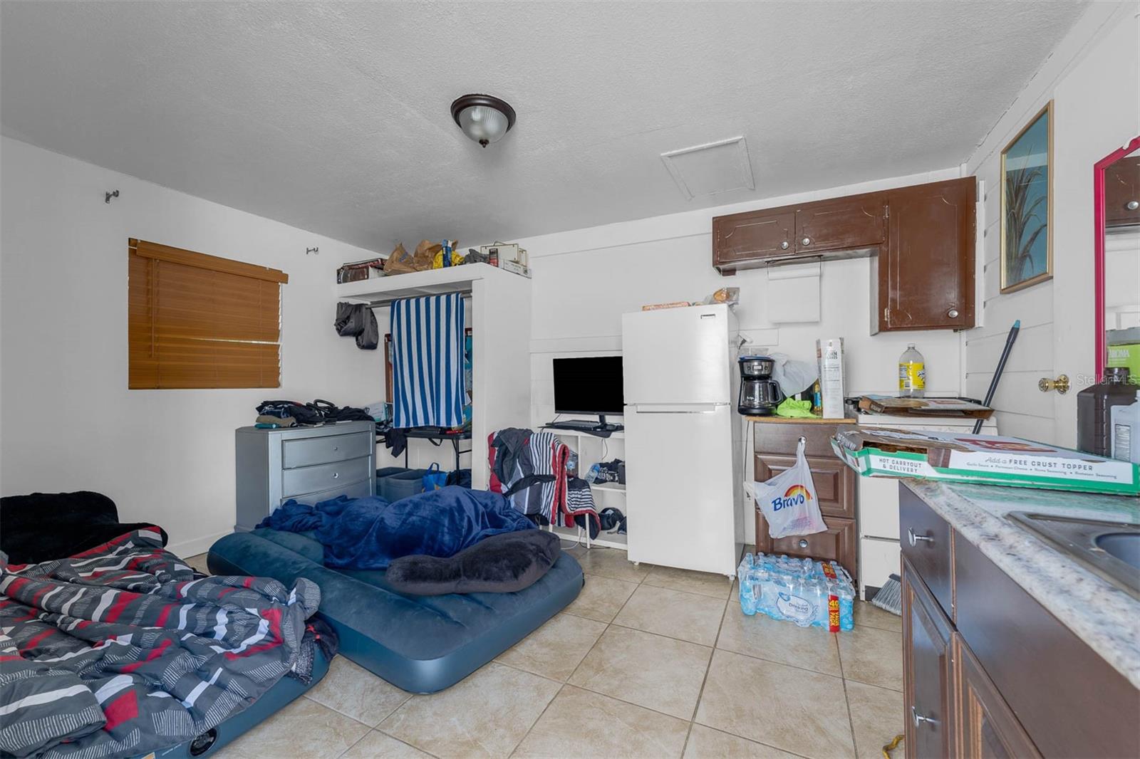 6228 HILLWOOD DR