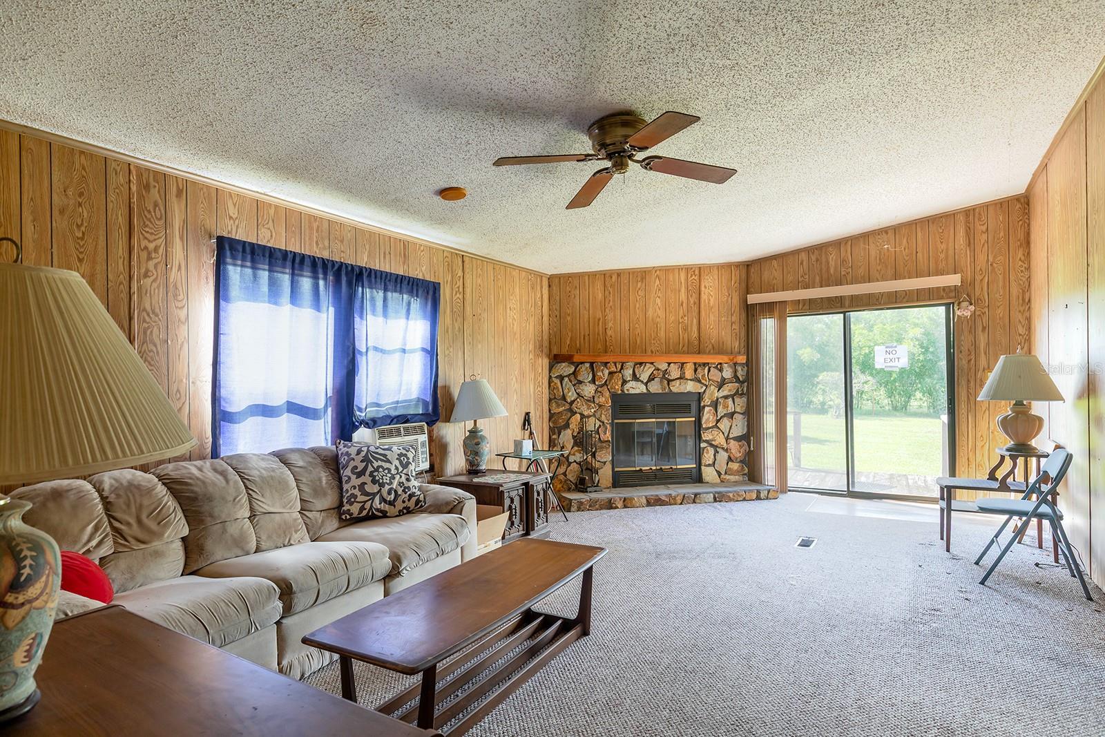 3261 LA SALLE AVE