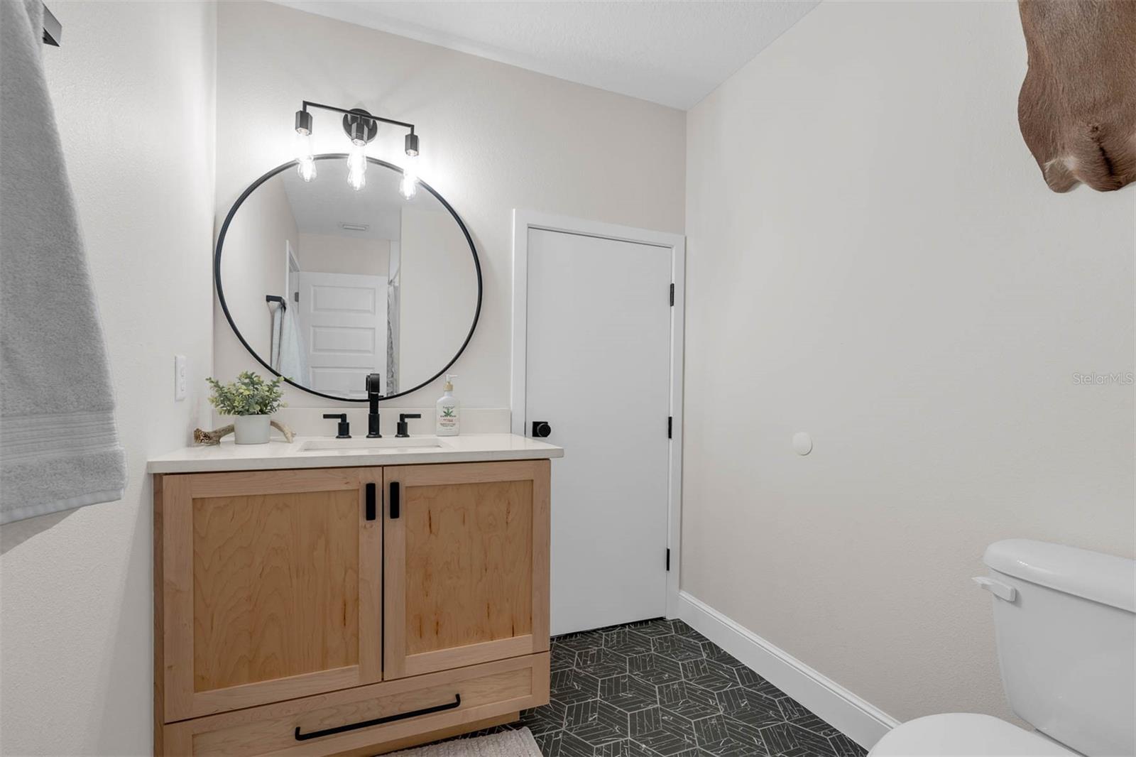 6355 JESS CT
