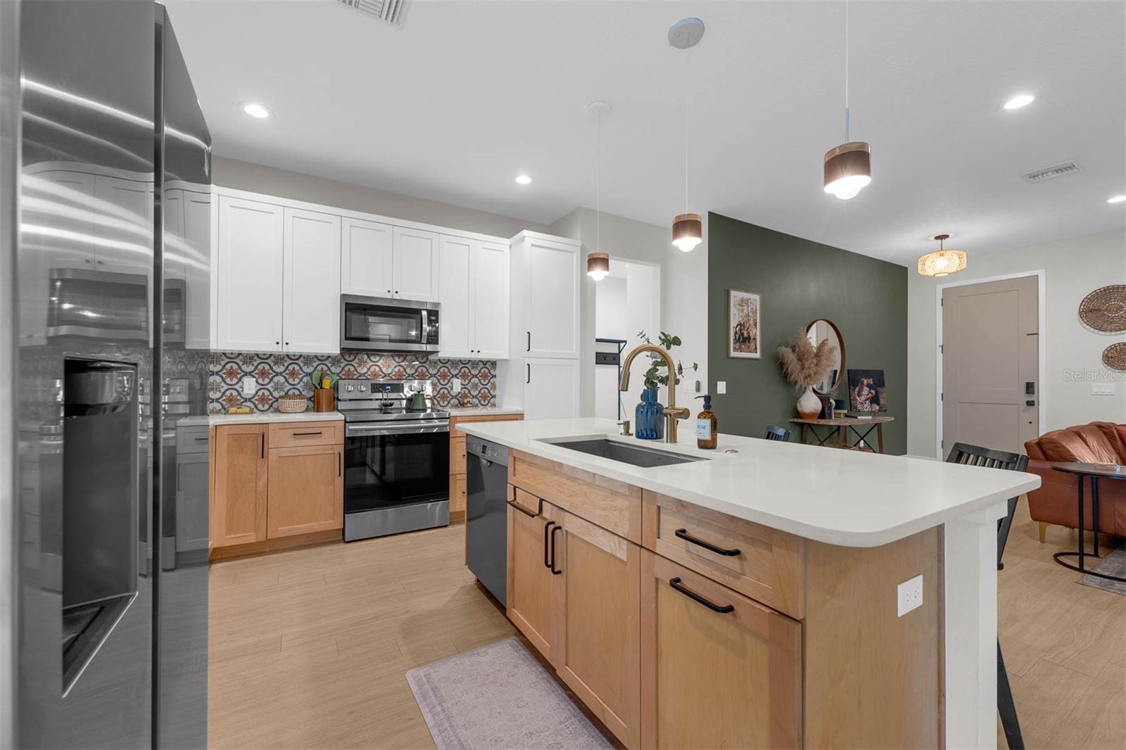 6355 JESS CT