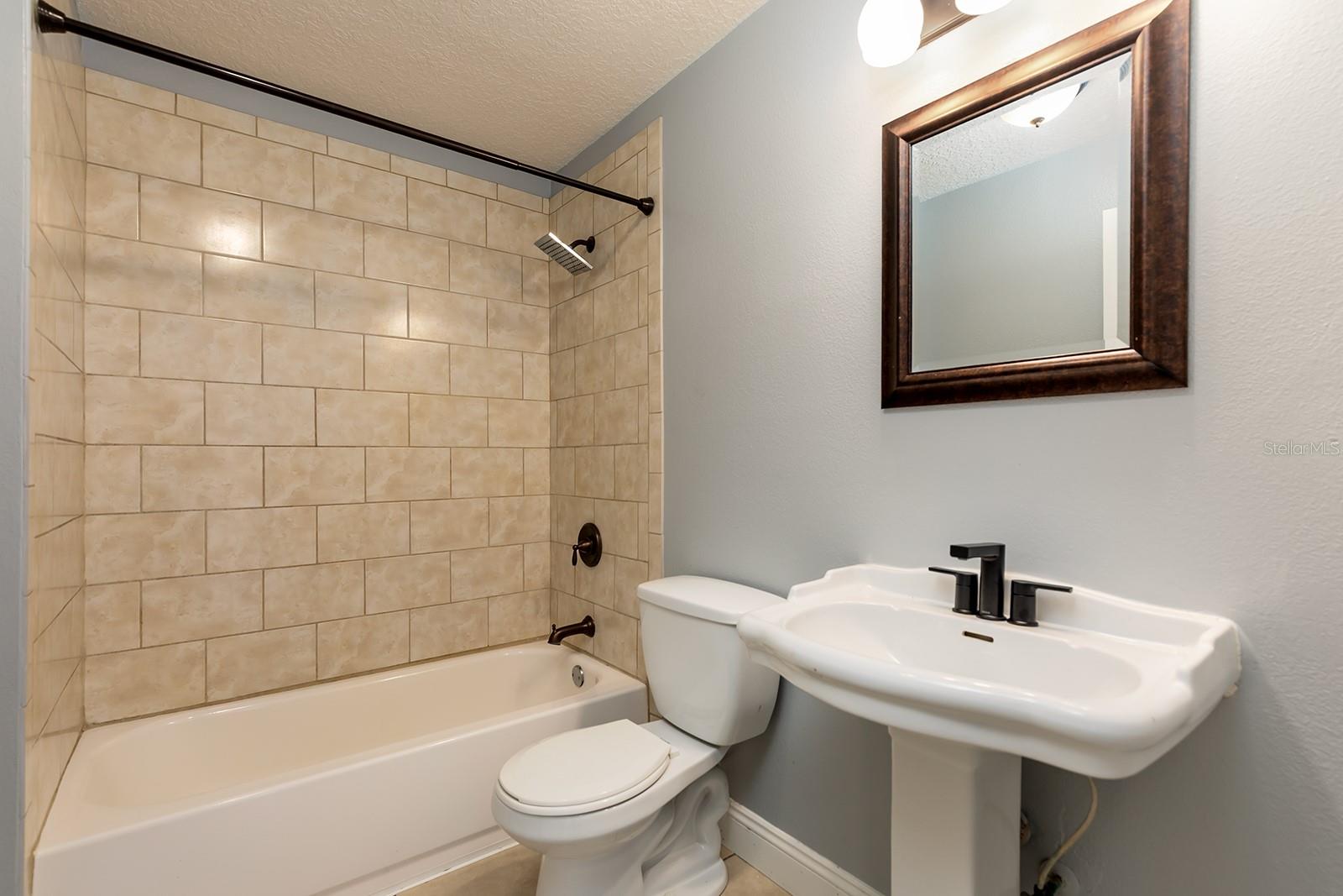 30246 HUNSTAUNTON DR