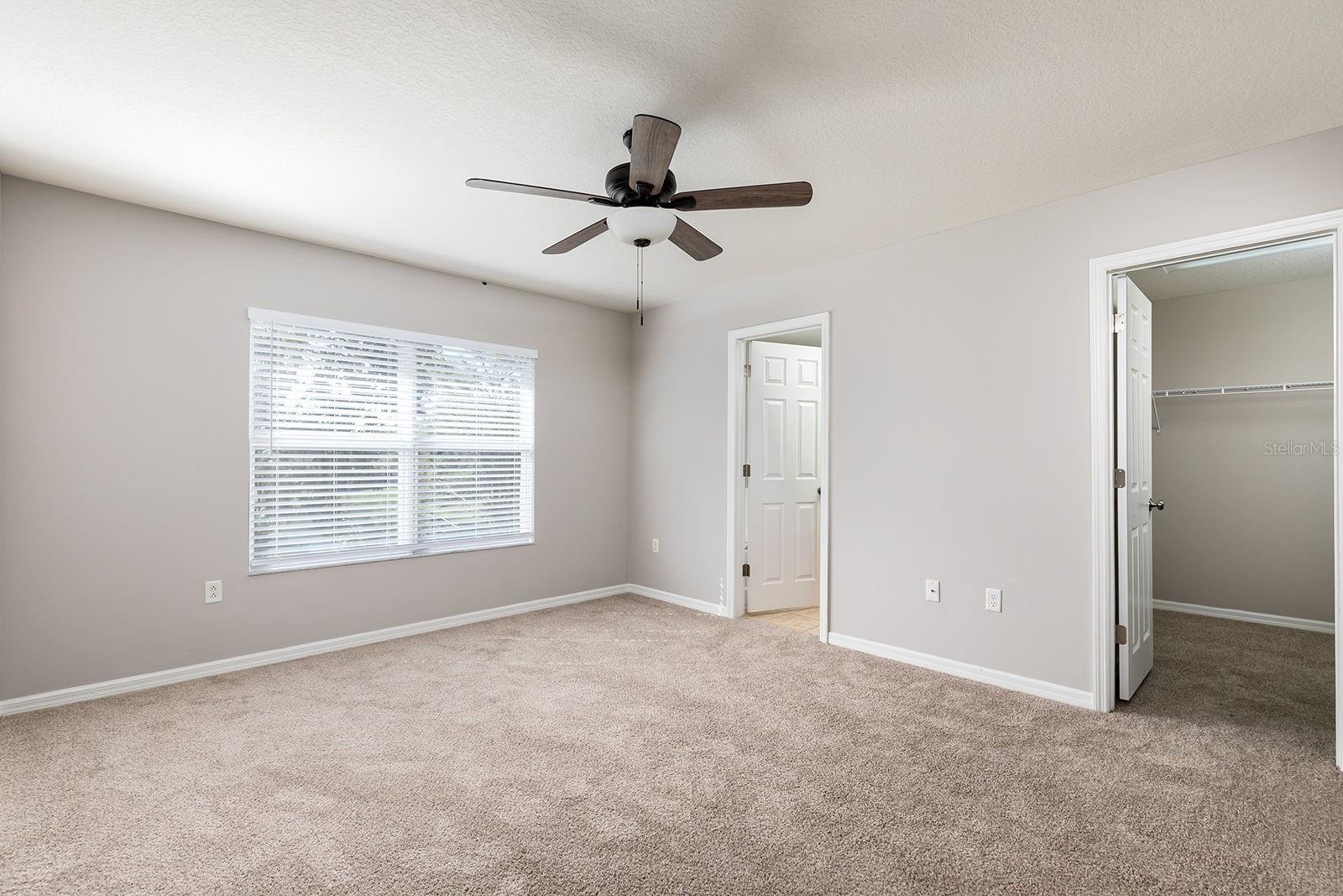 3072 SEAVIEW CASTLE DR