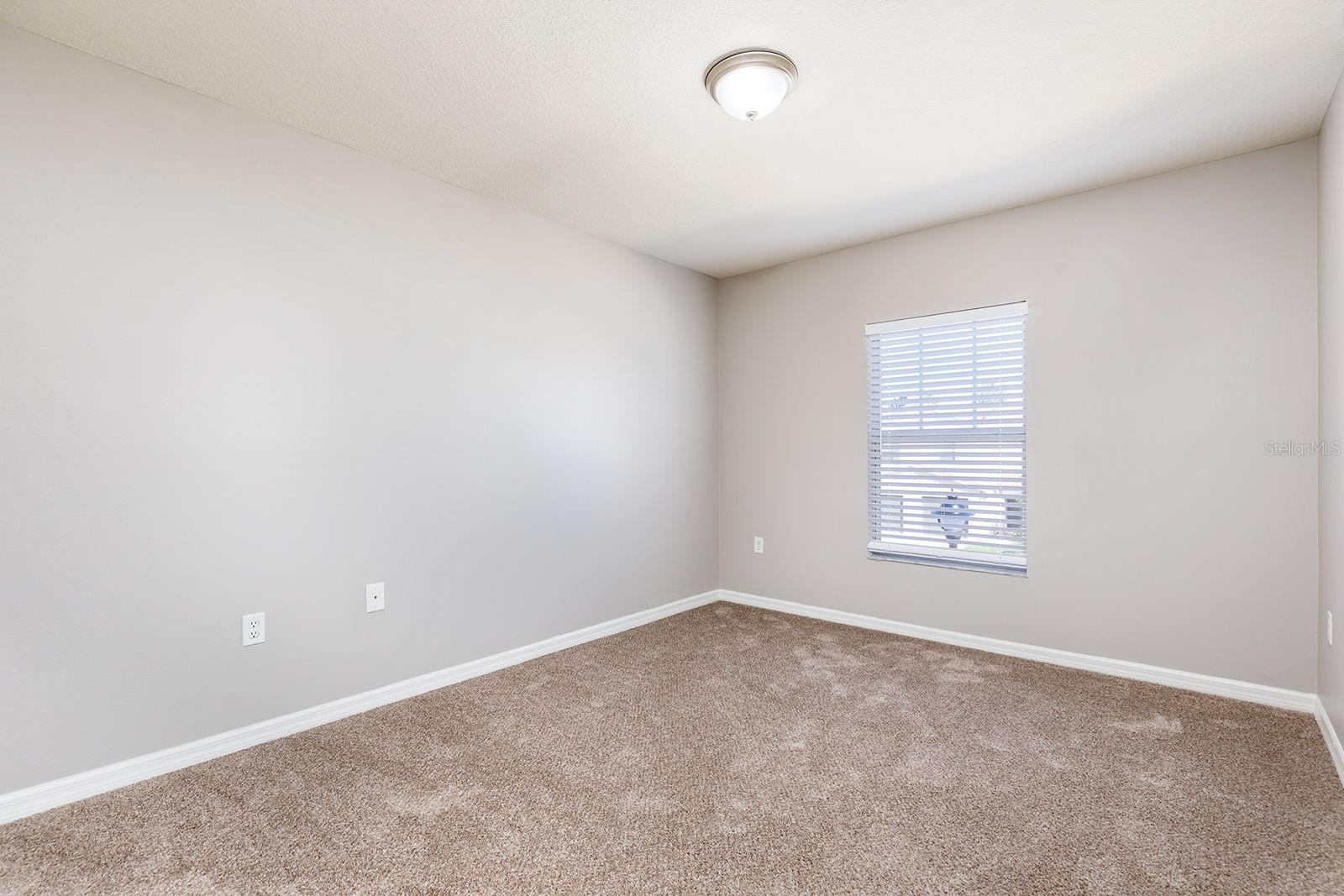 3072 SEAVIEW CASTLE DR