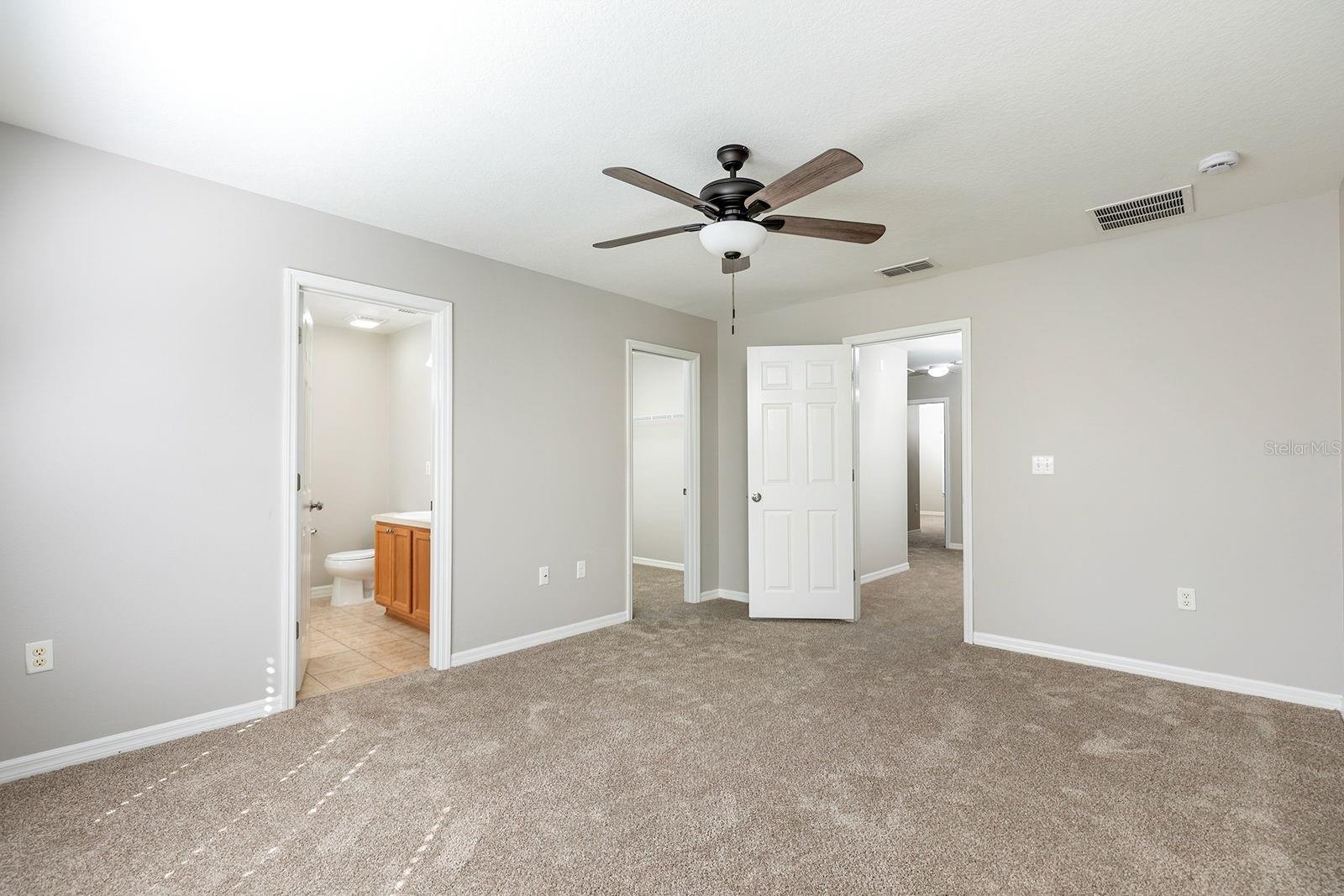 3072 SEAVIEW CASTLE DR