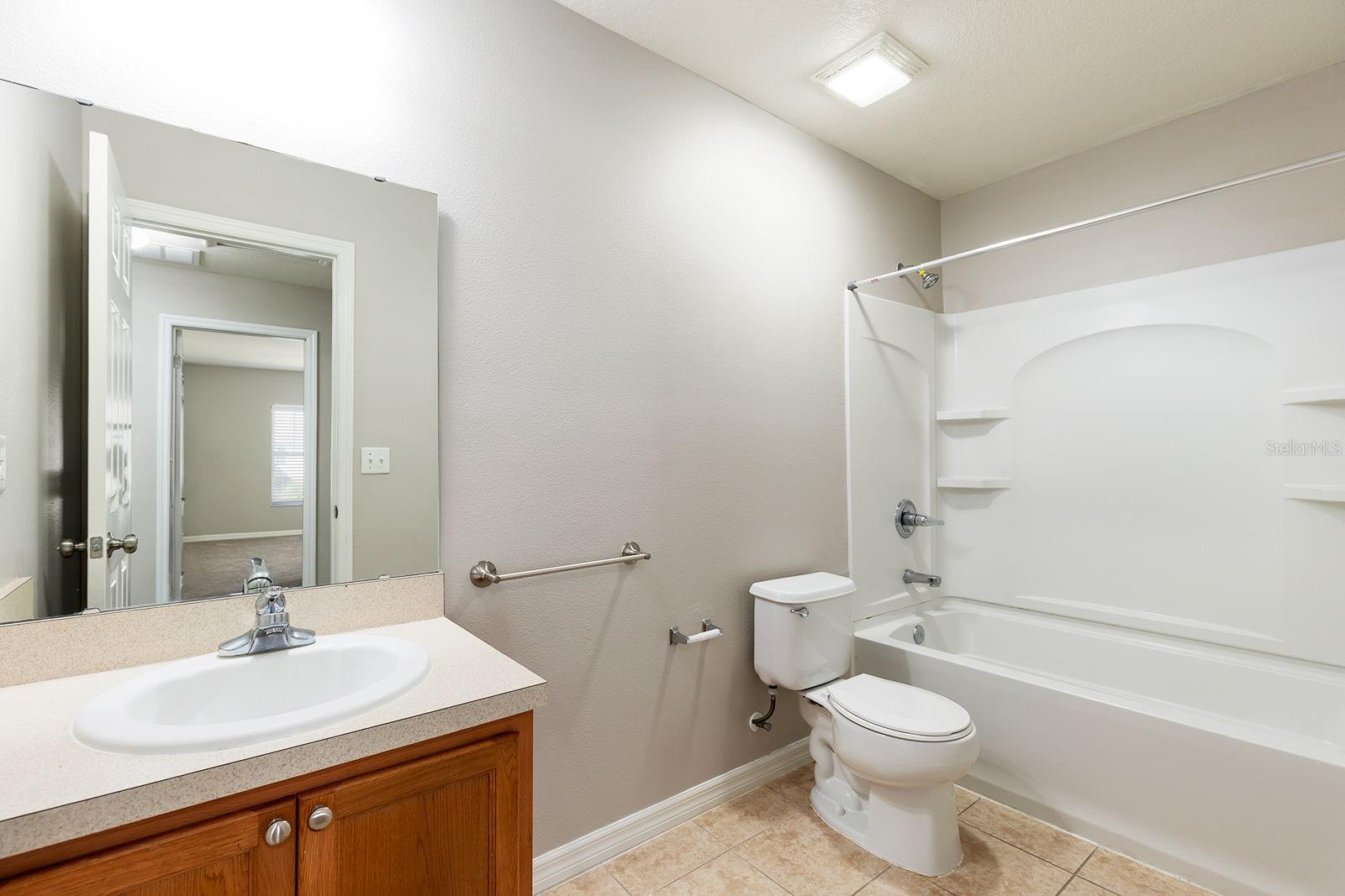 3072 SEAVIEW CASTLE DR