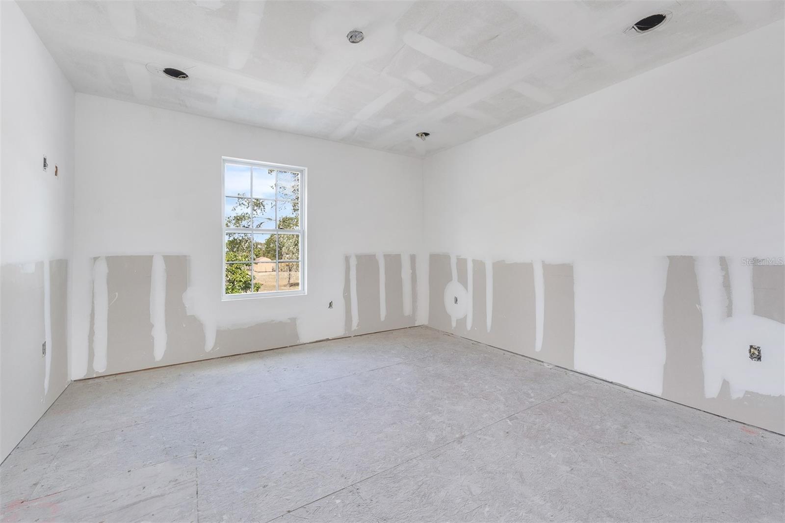 2960 WHITE MAGNOLIA LOOP