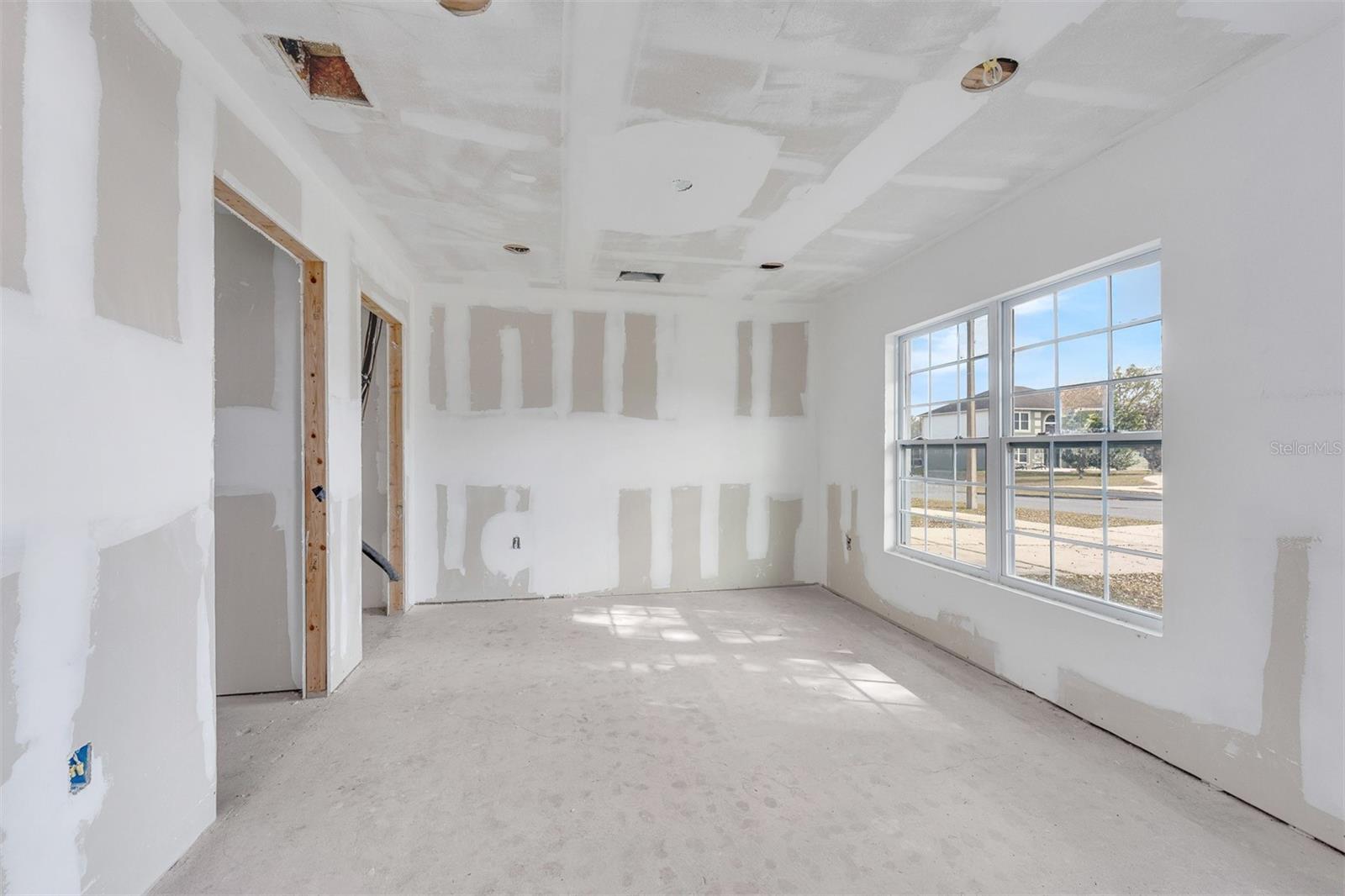 2960 WHITE MAGNOLIA LOOP