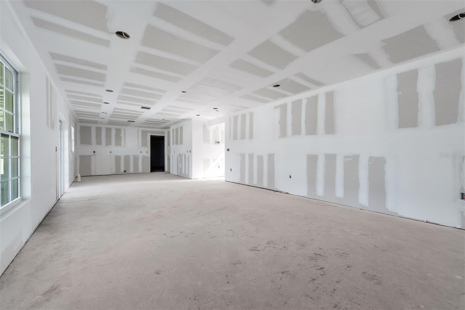 2960 WHITE MAGNOLIA LOOP