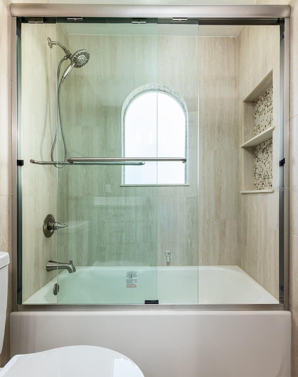 11021 VERSAILLES BLVD