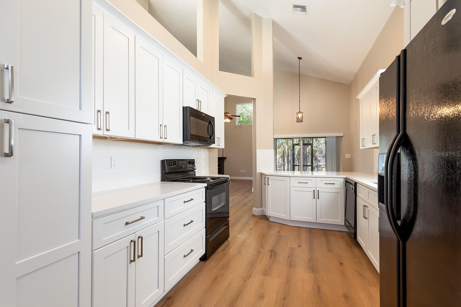 11021 VERSAILLES BLVD