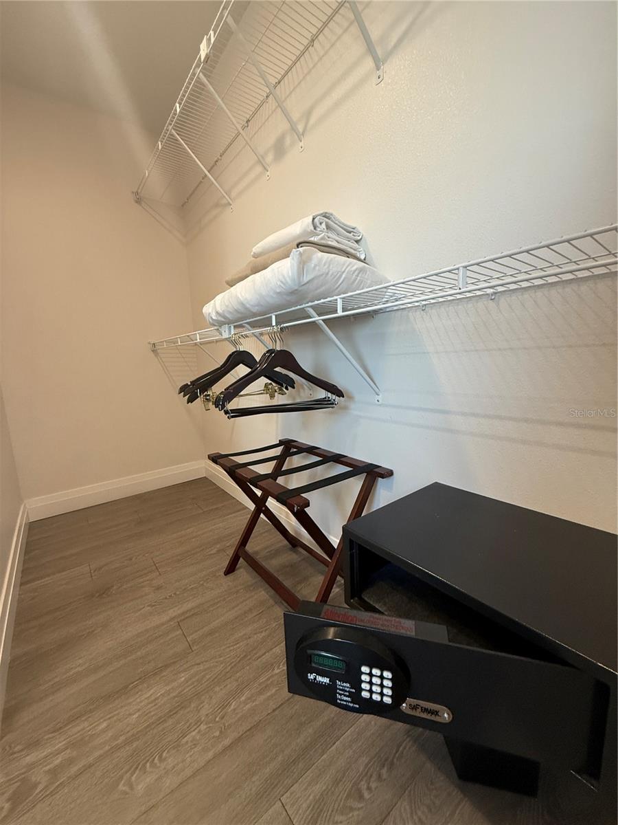 14501 GROVE RESORT AVE #2528