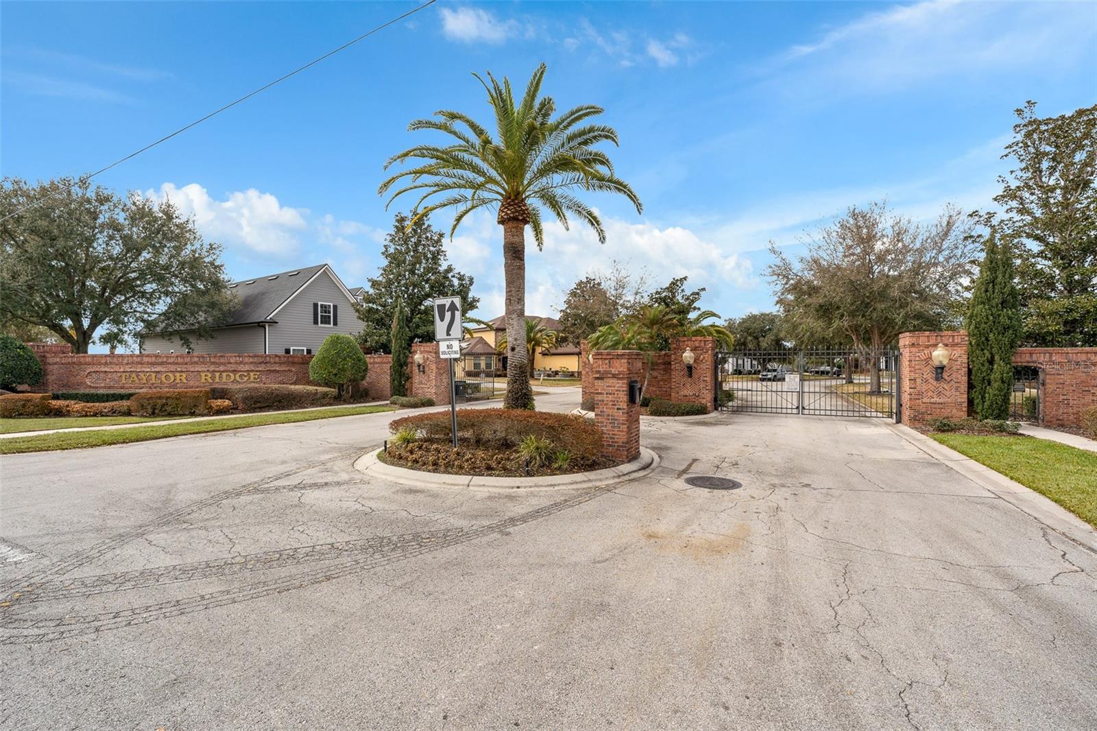 1698 TAYLOR RIDGE LOOP