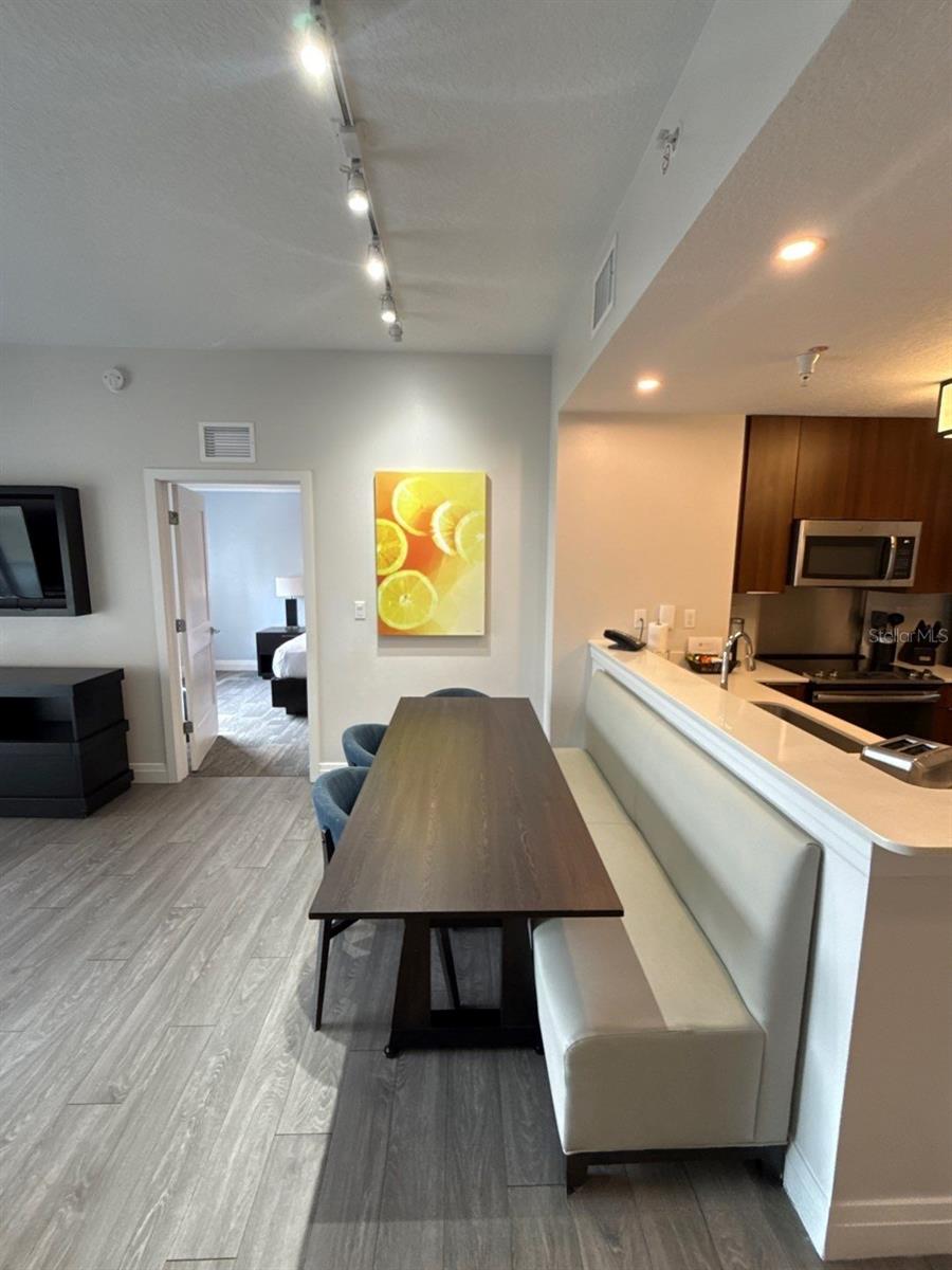 14501 GROVE RESORT AVE #2604