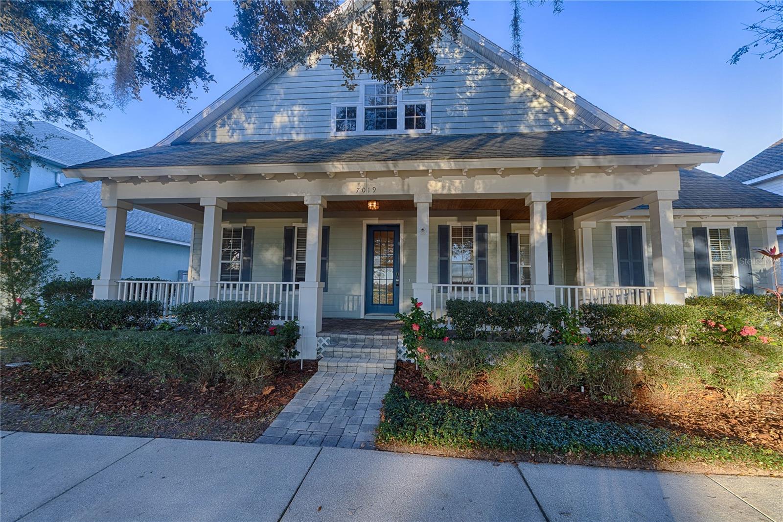 7019 FIVE OAKS DR