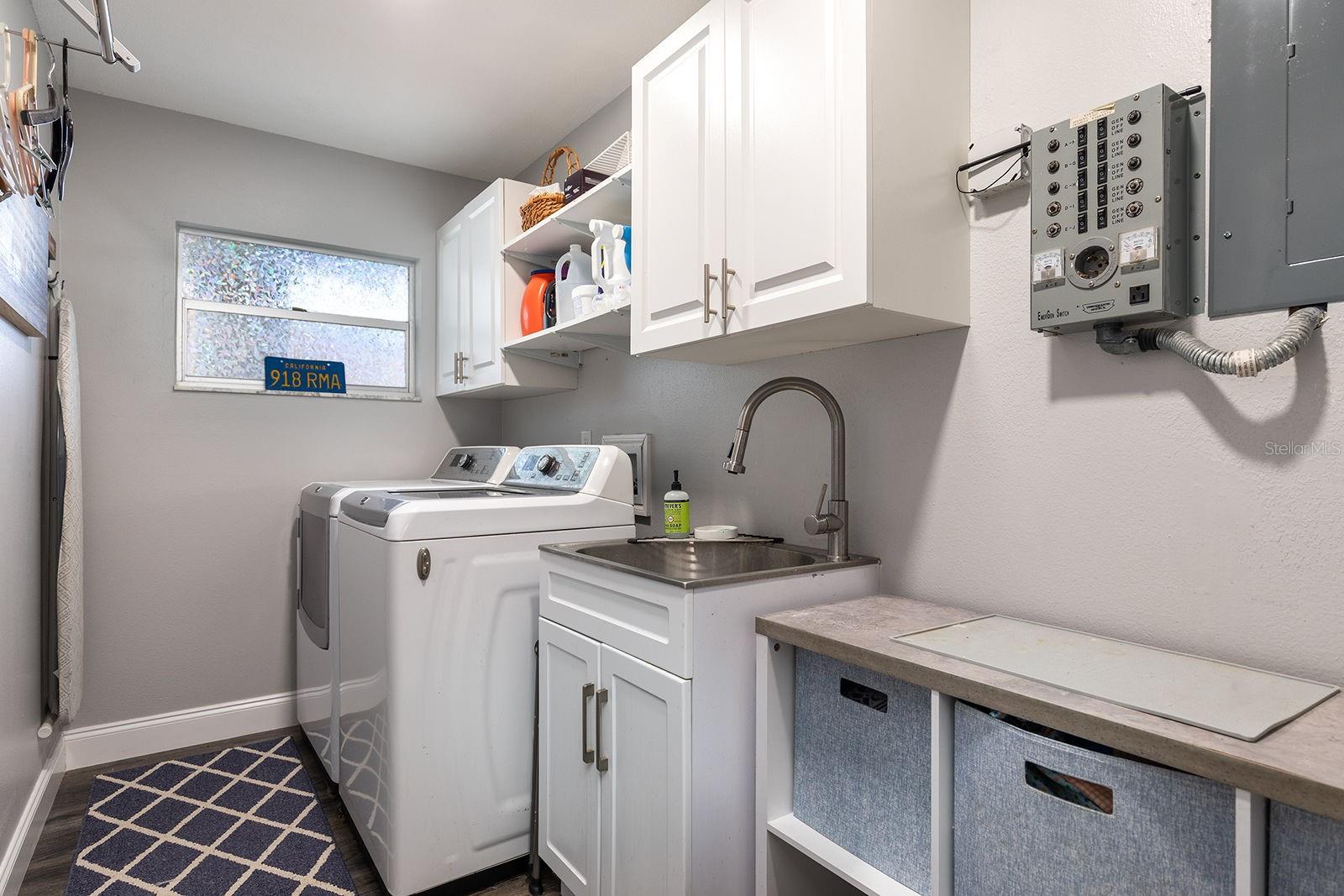 3571 LAKE ELEANOR DR