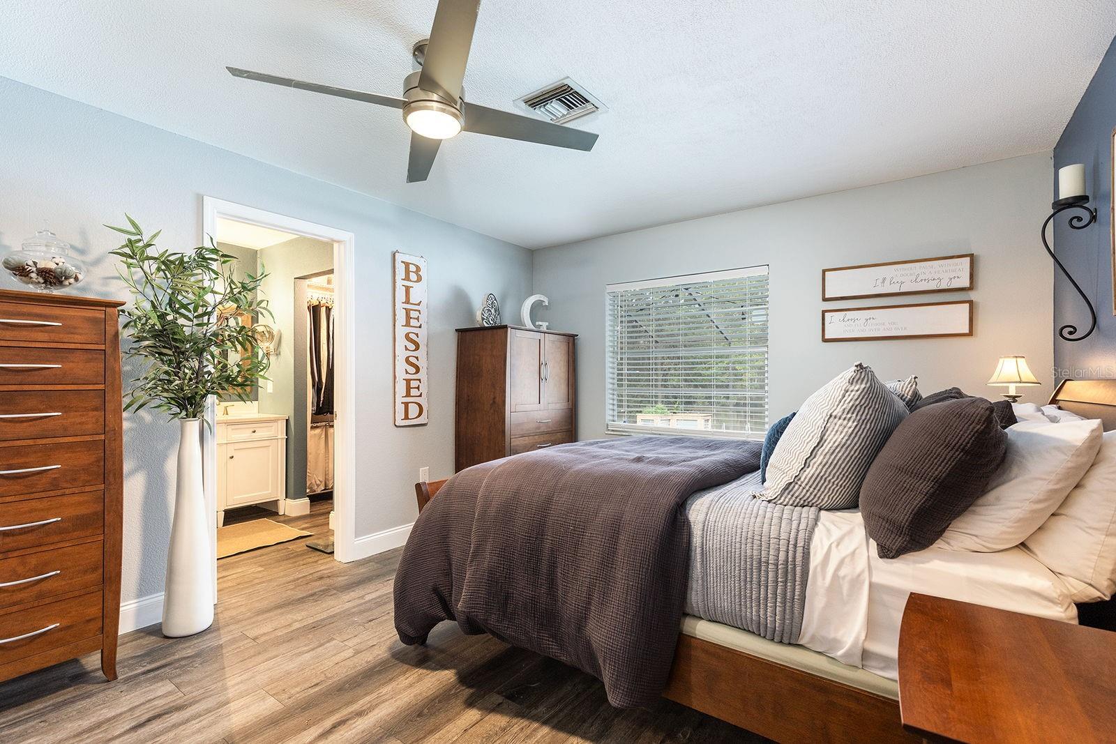 3571 LAKE ELEANOR DR