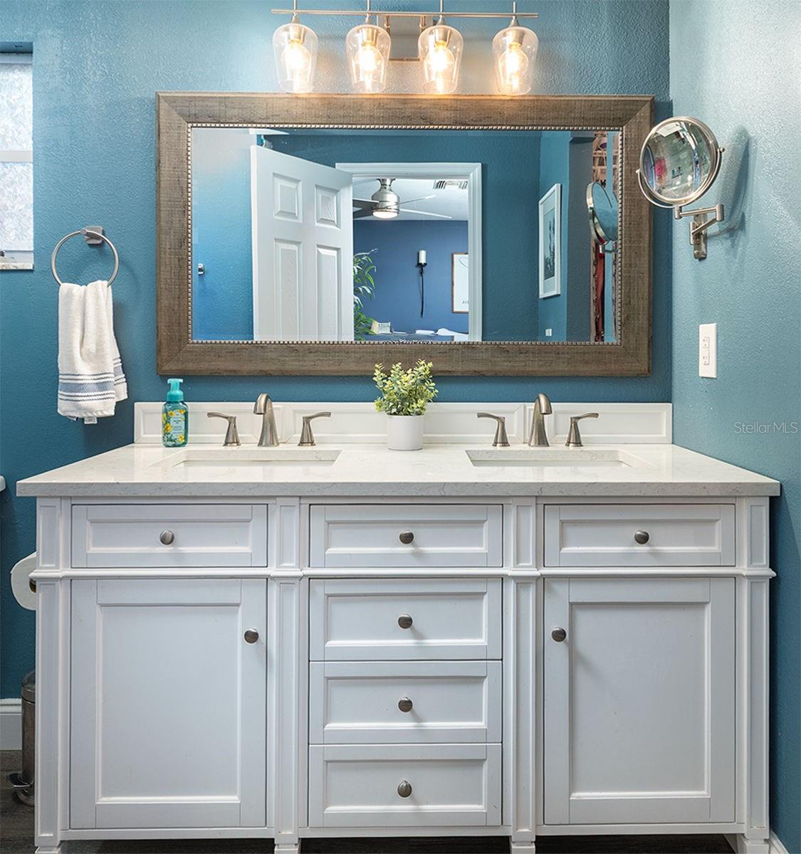 3571 LAKE ELEANOR DR