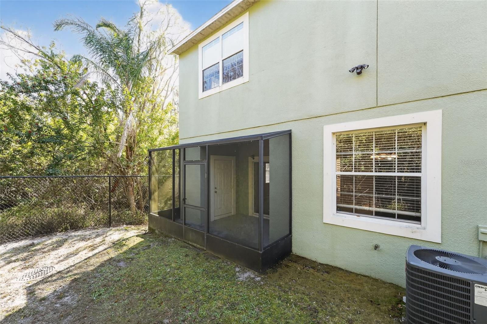 4301 PARADISE COVE CT