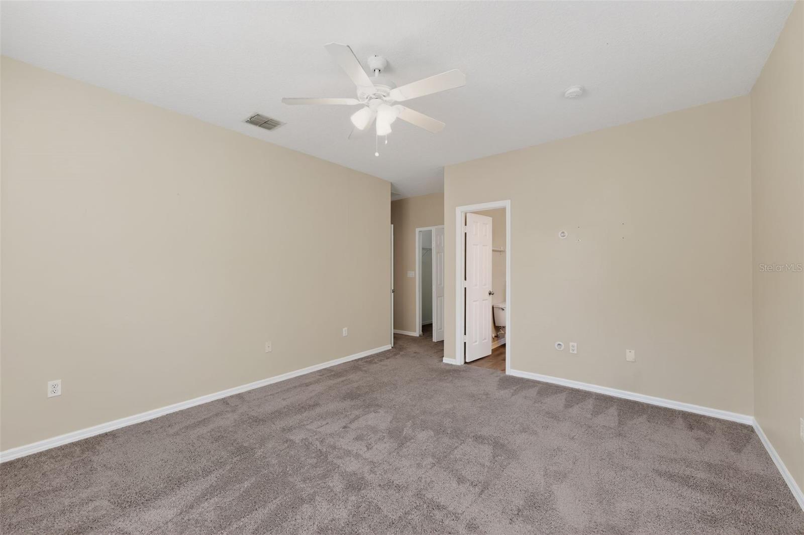 4301 PARADISE COVE CT