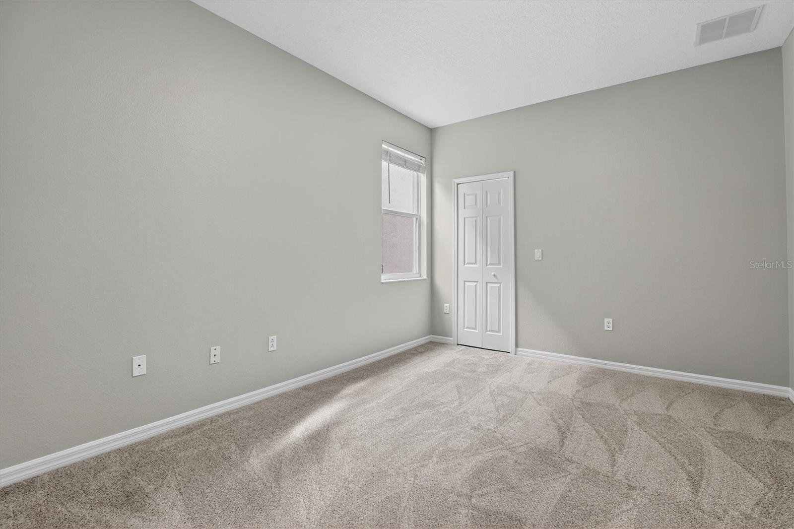 12731 GROVEHURST AVE