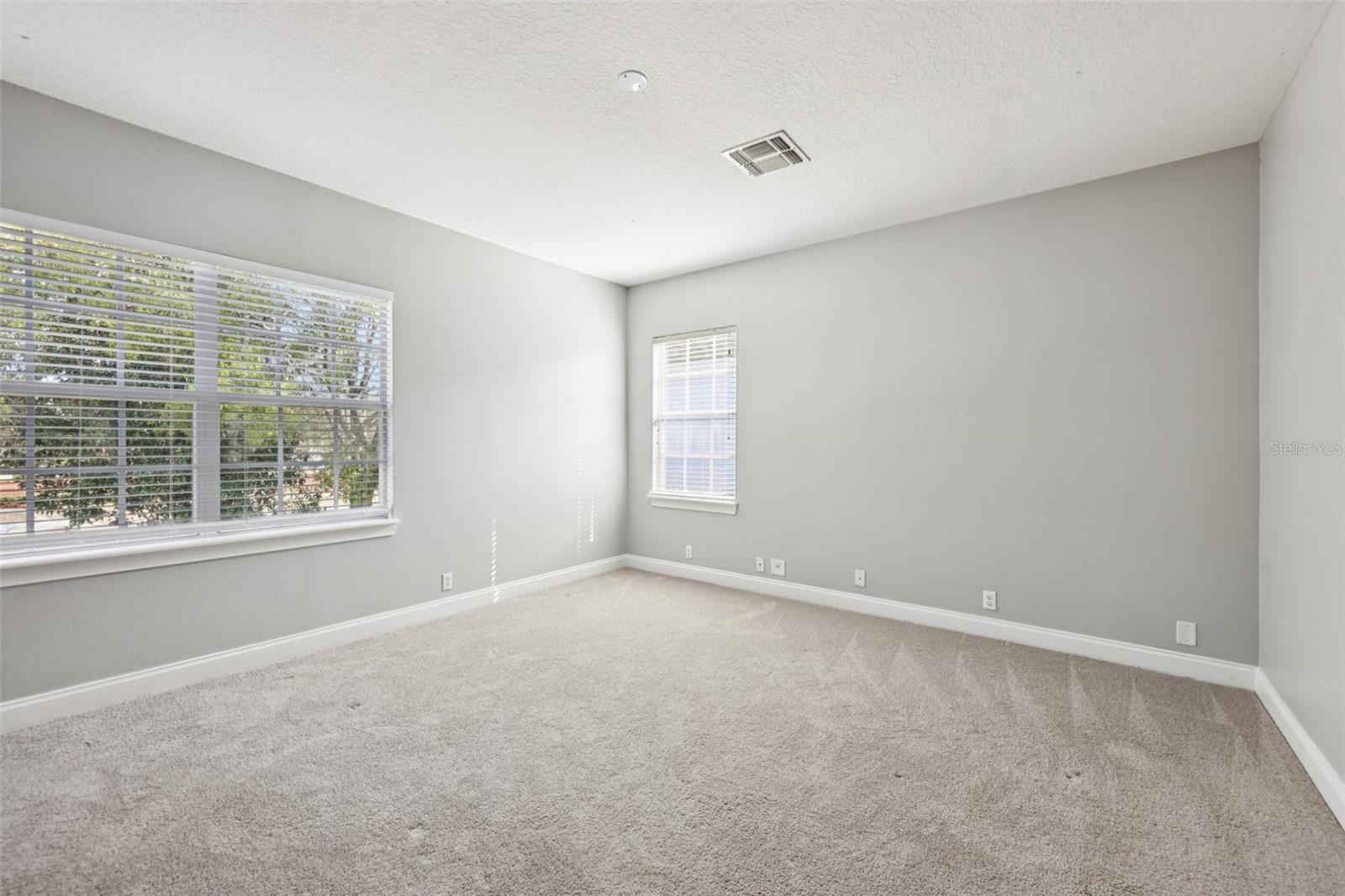 11866 CAMDEN PARK DR