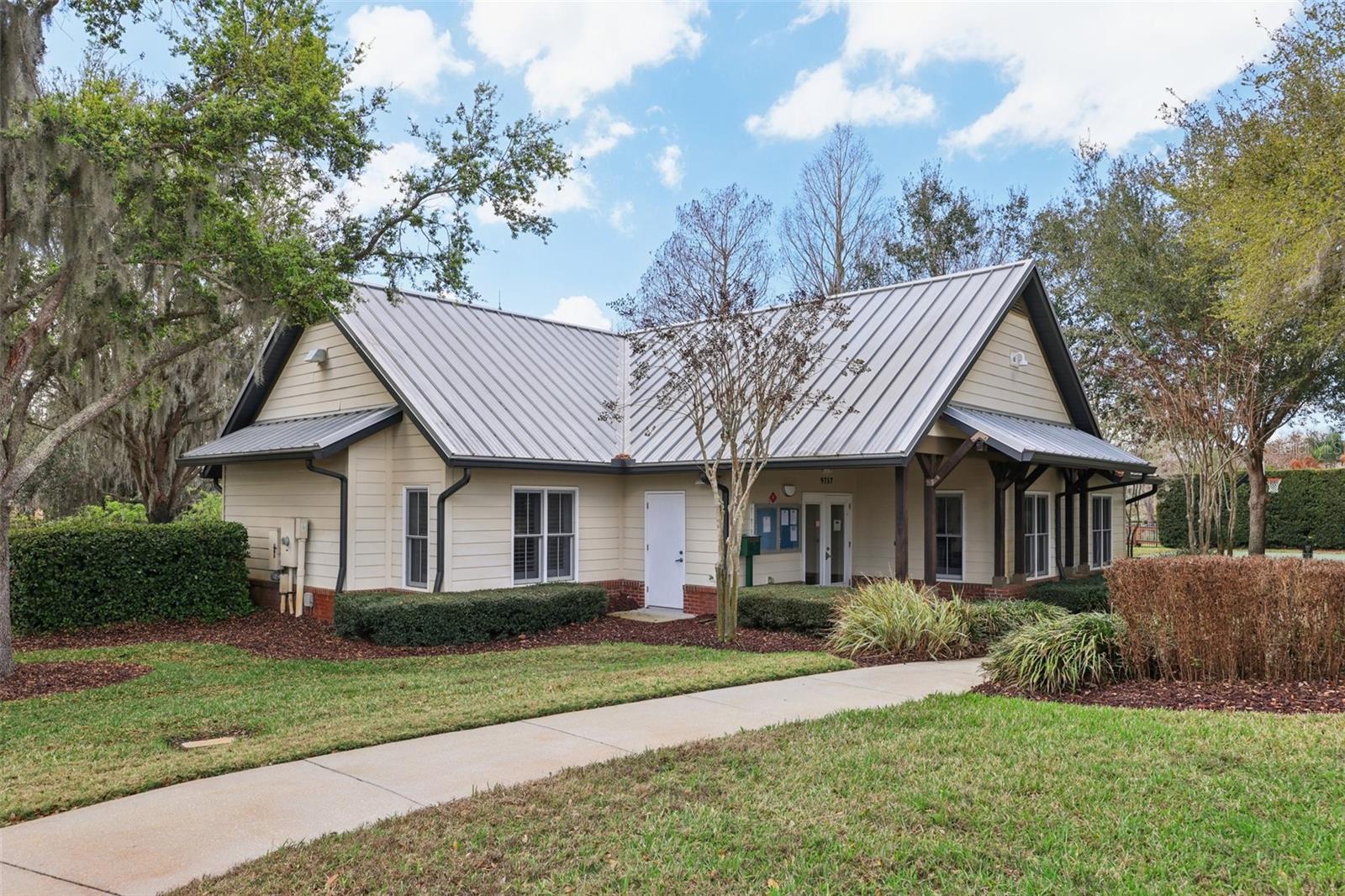 11866 CAMDEN PARK DR