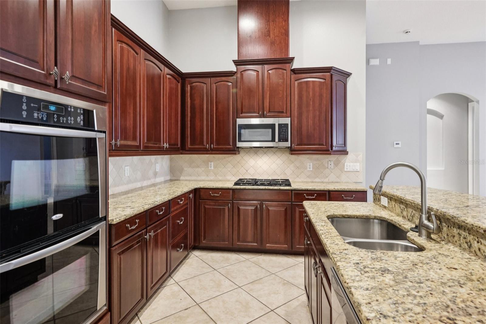 11866 CAMDEN PARK DR