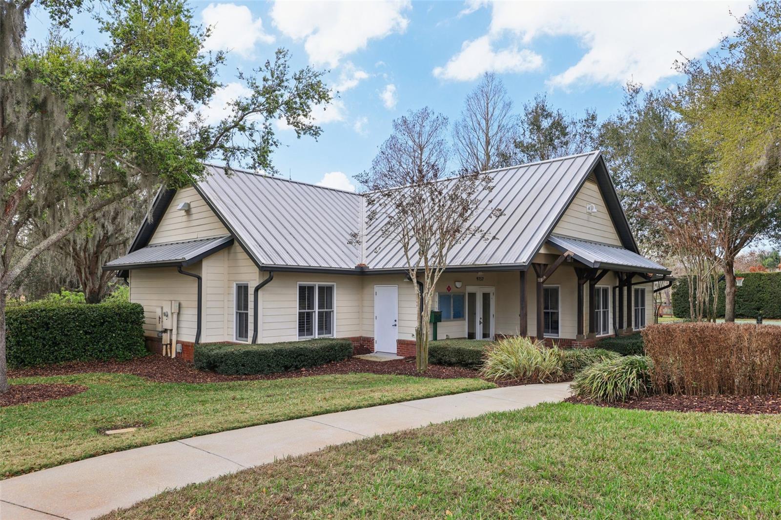 11866 CAMDEN PARK DR