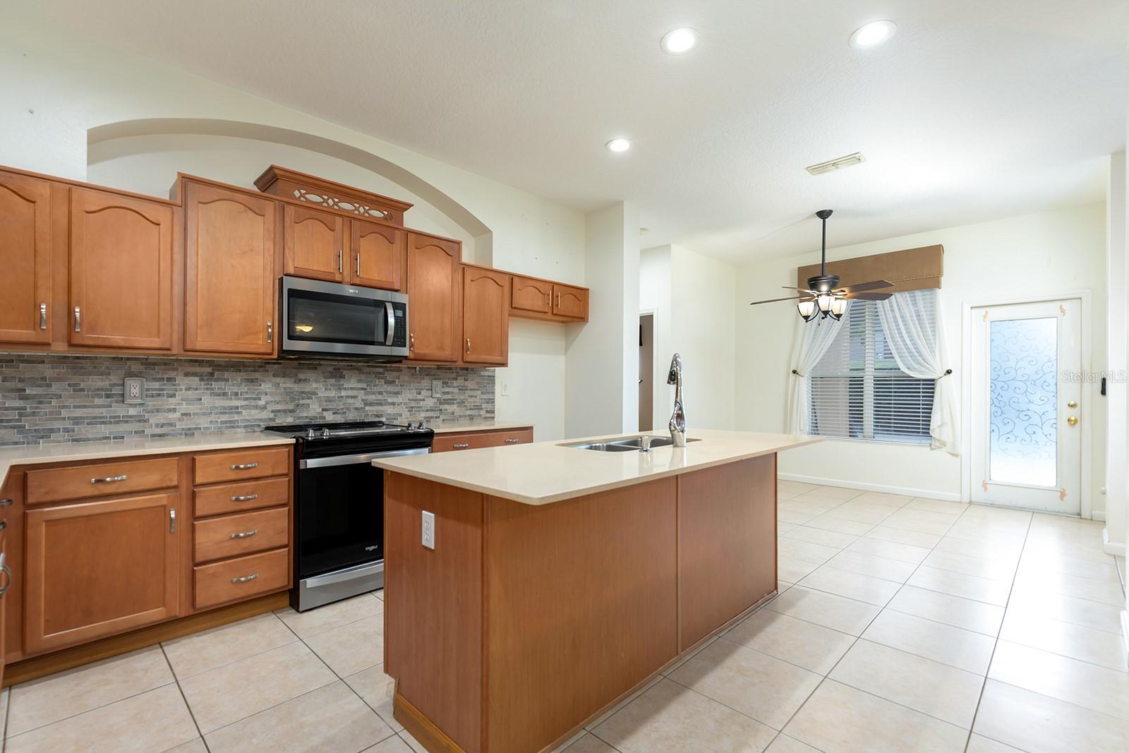 13409 VIA ROMA CIR