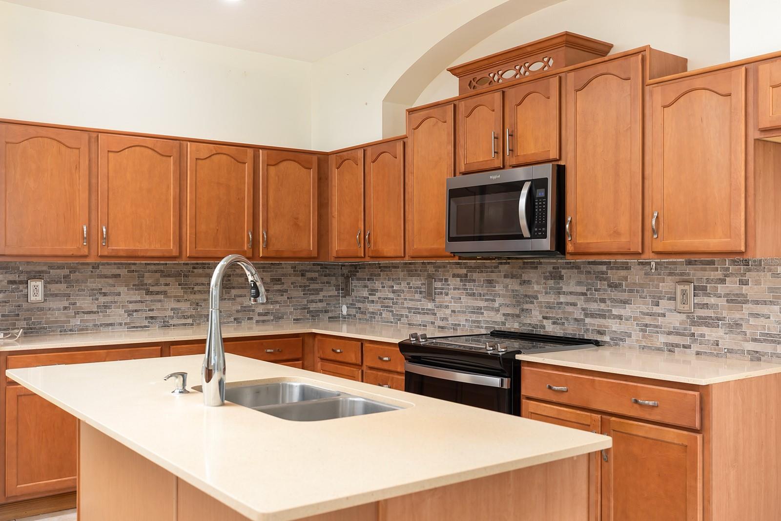 13409 VIA ROMA CIR
