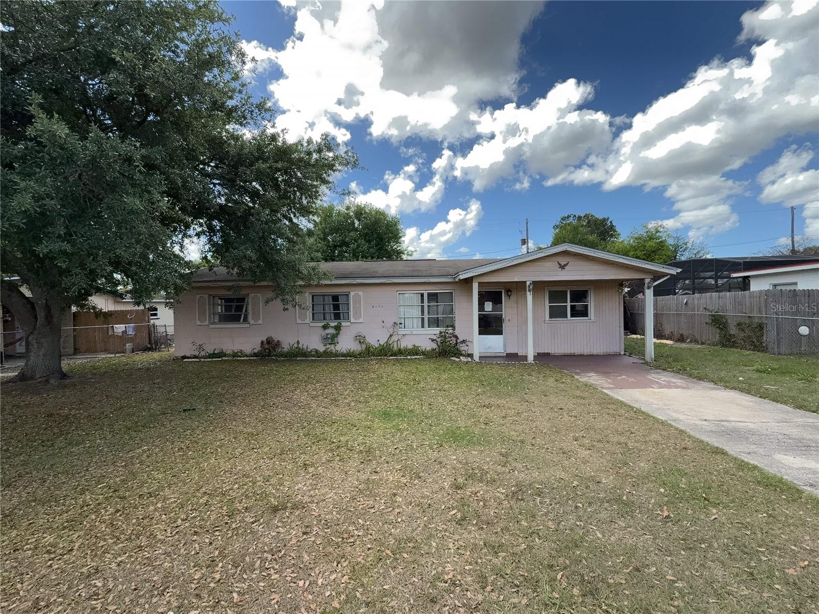 6120 EDGEBROOK DR