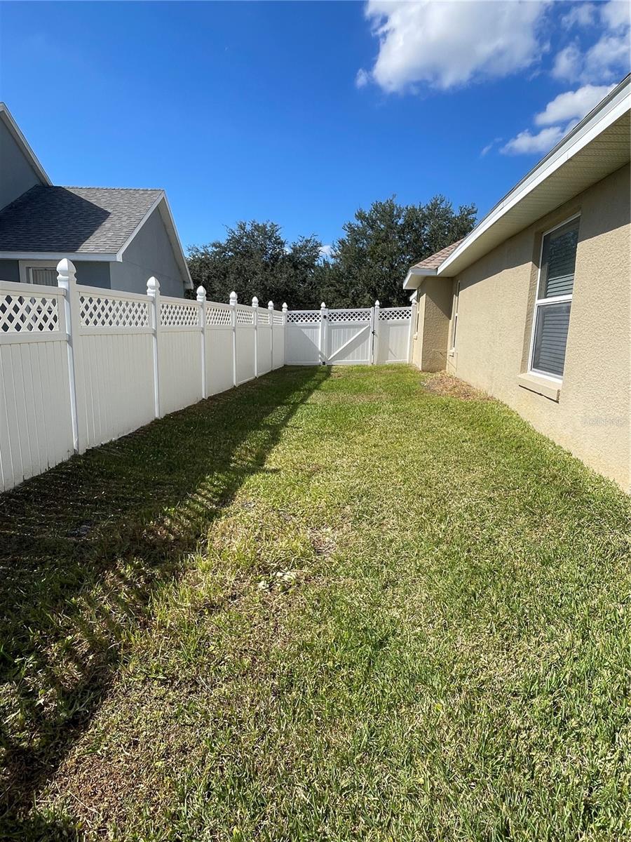 2266 JESSICA LN