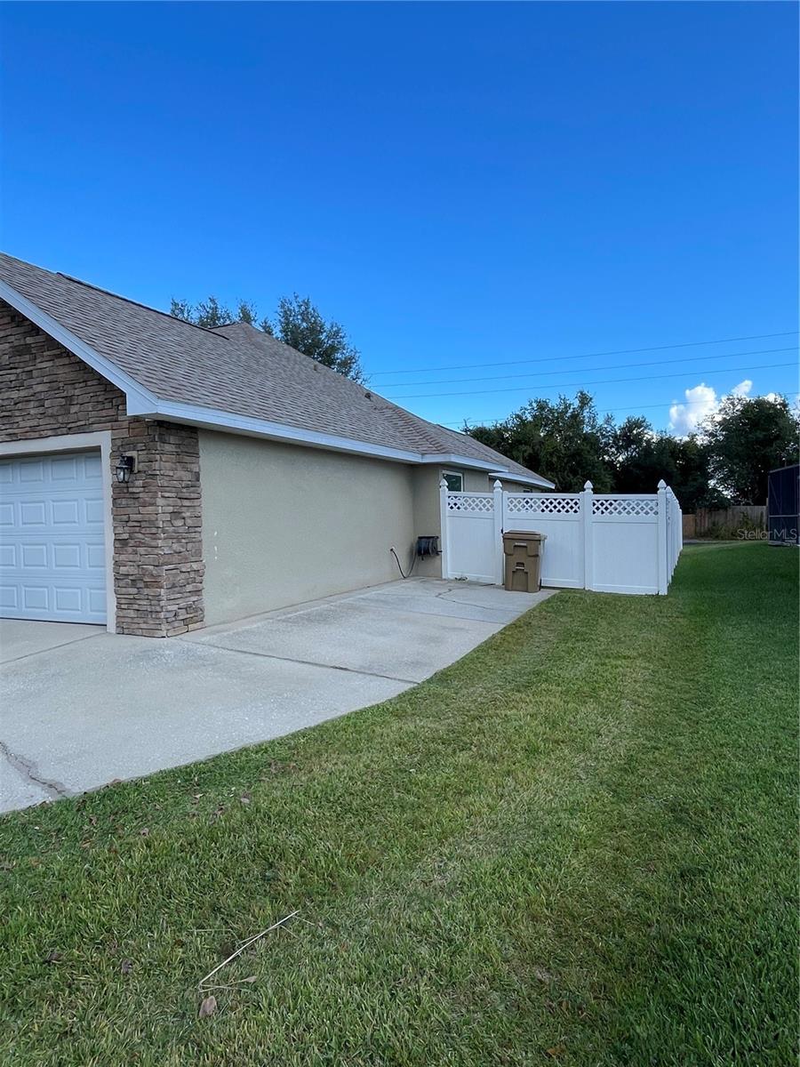 2266 JESSICA LN