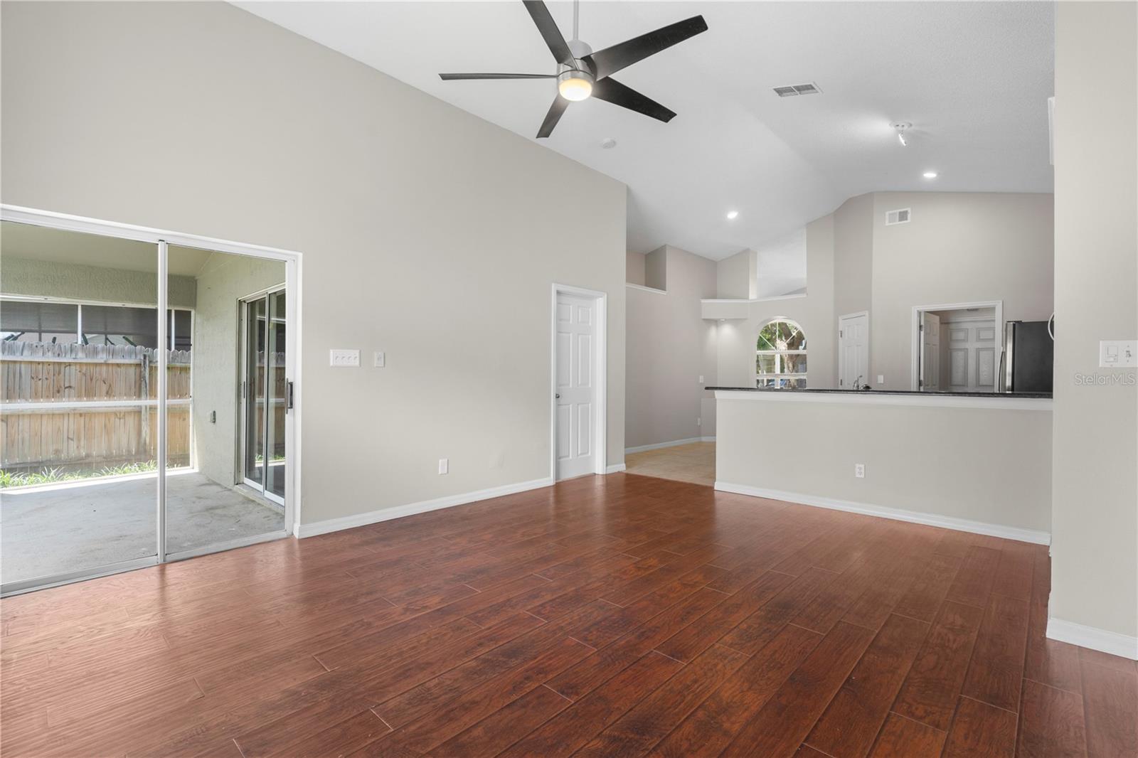 2134 KORAT LN