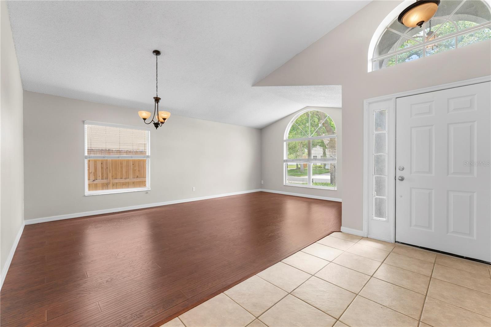 2134 KORAT LN
