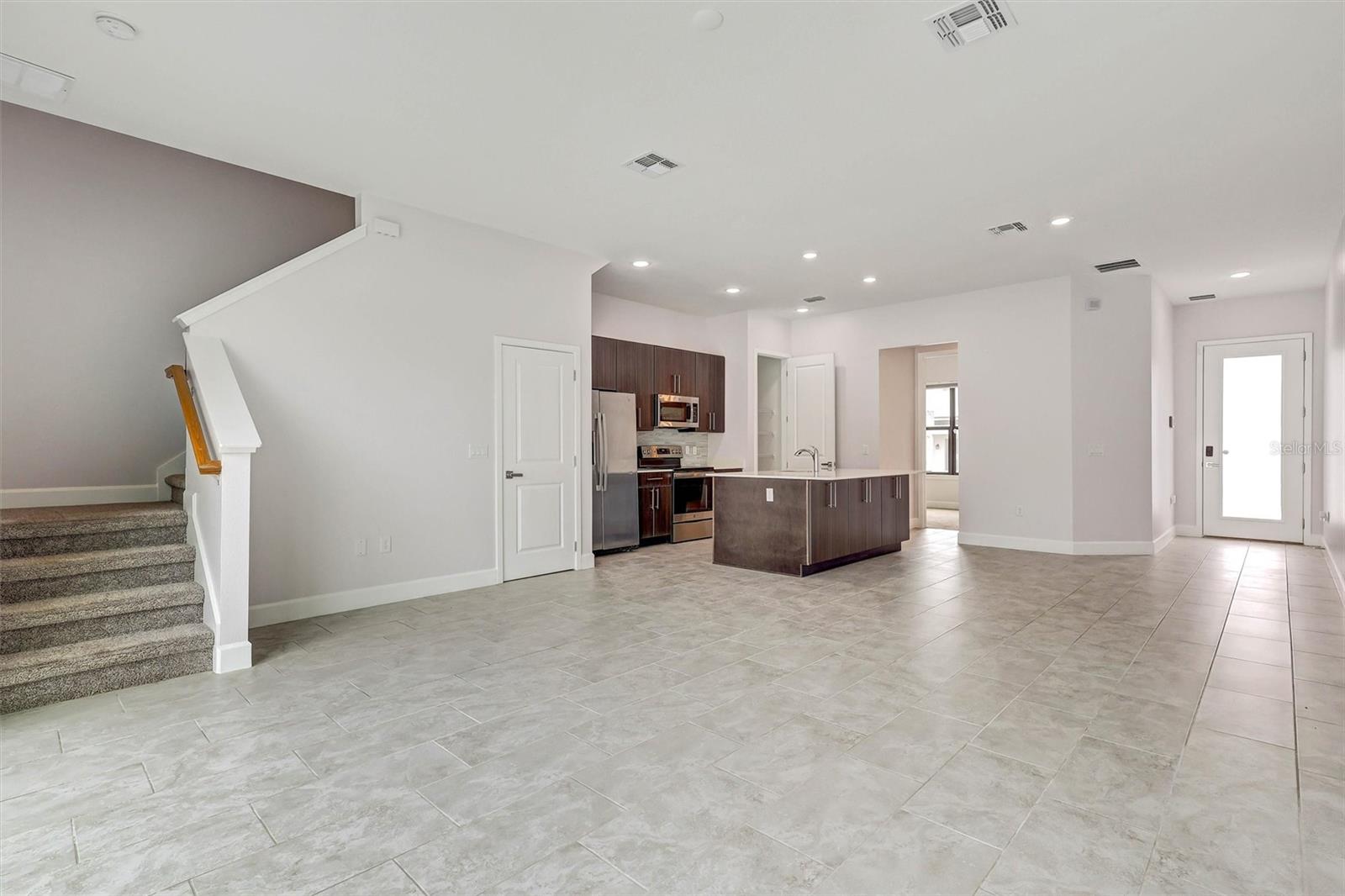 212 VILLA DOMANI CIR
