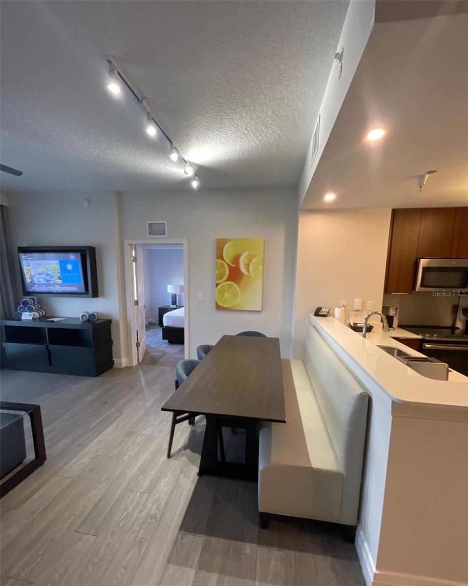 14501 GROVE RESORT AVE #2616