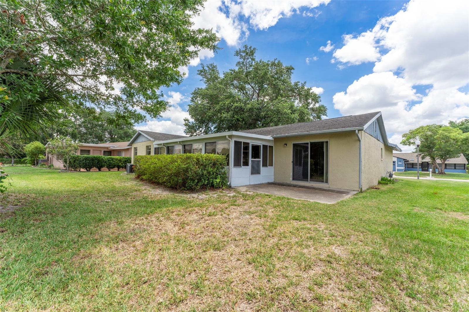 10312 LAZY LAKE DR