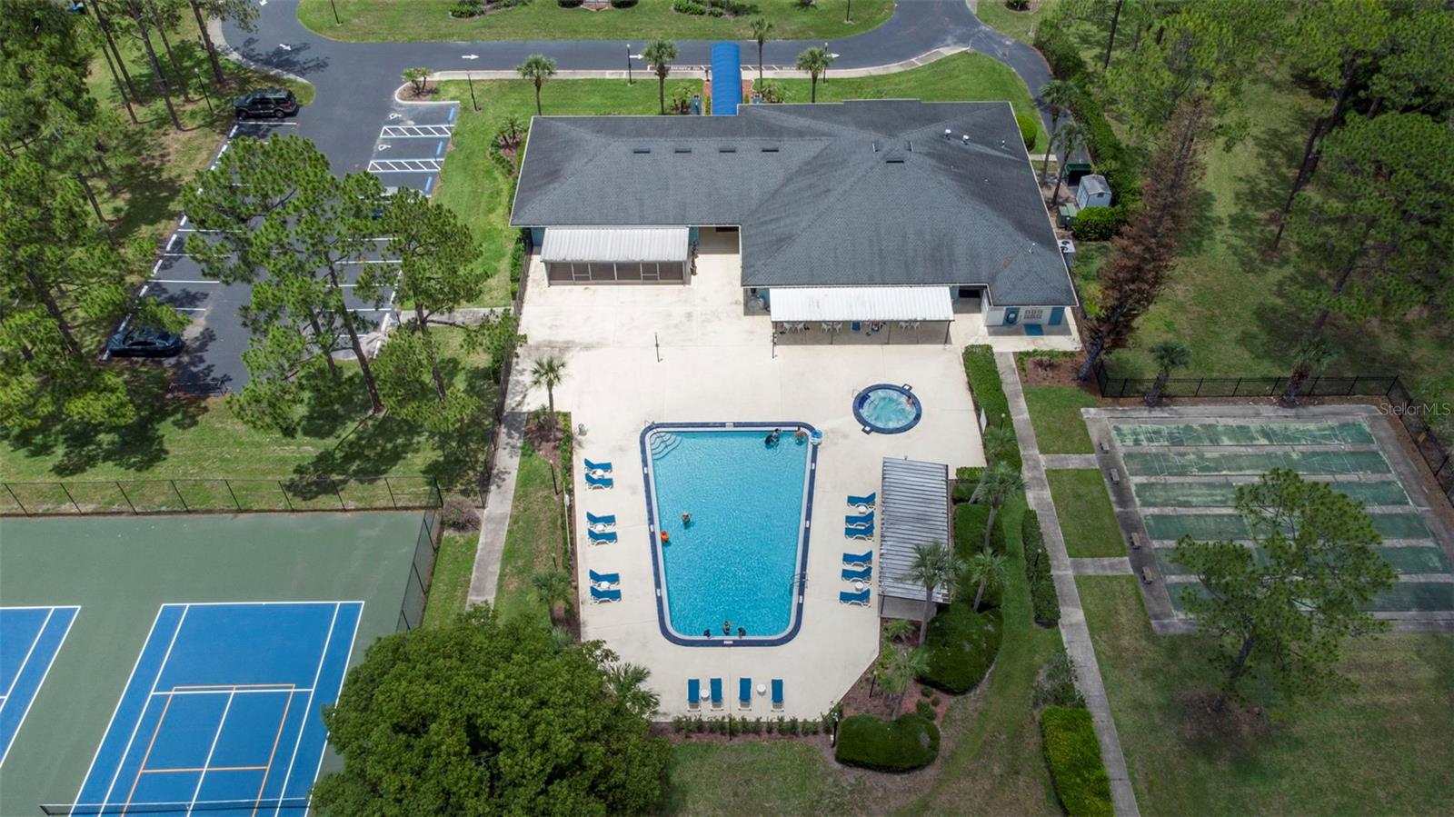 10312 LAZY LAKE DR