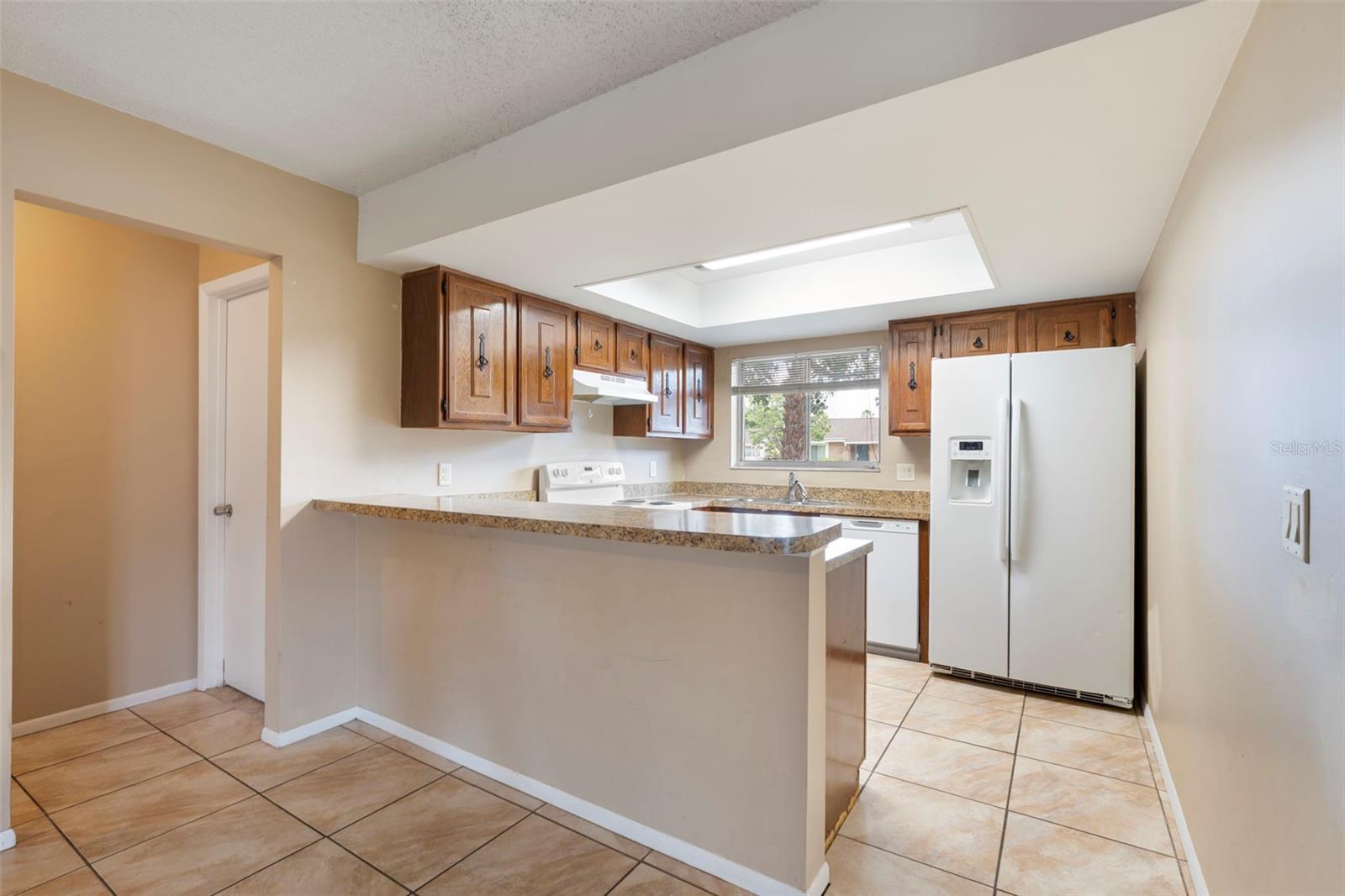 10312 LAZY LAKE DR