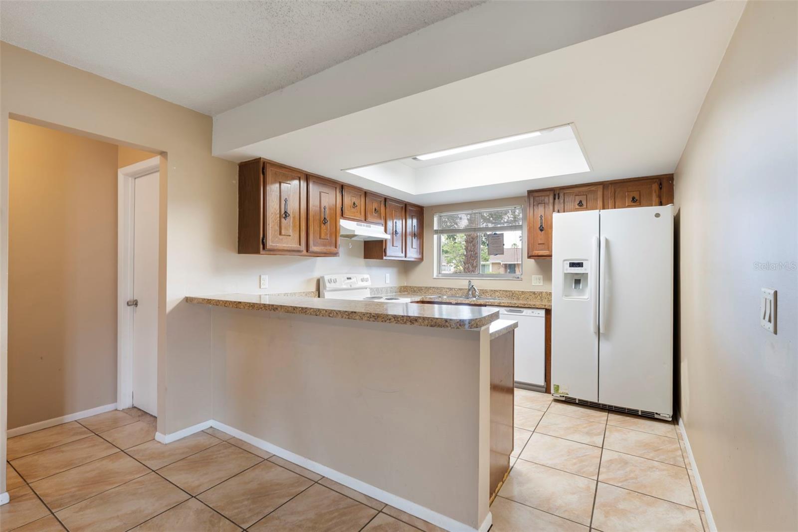 10312 LAZY LAKE DR