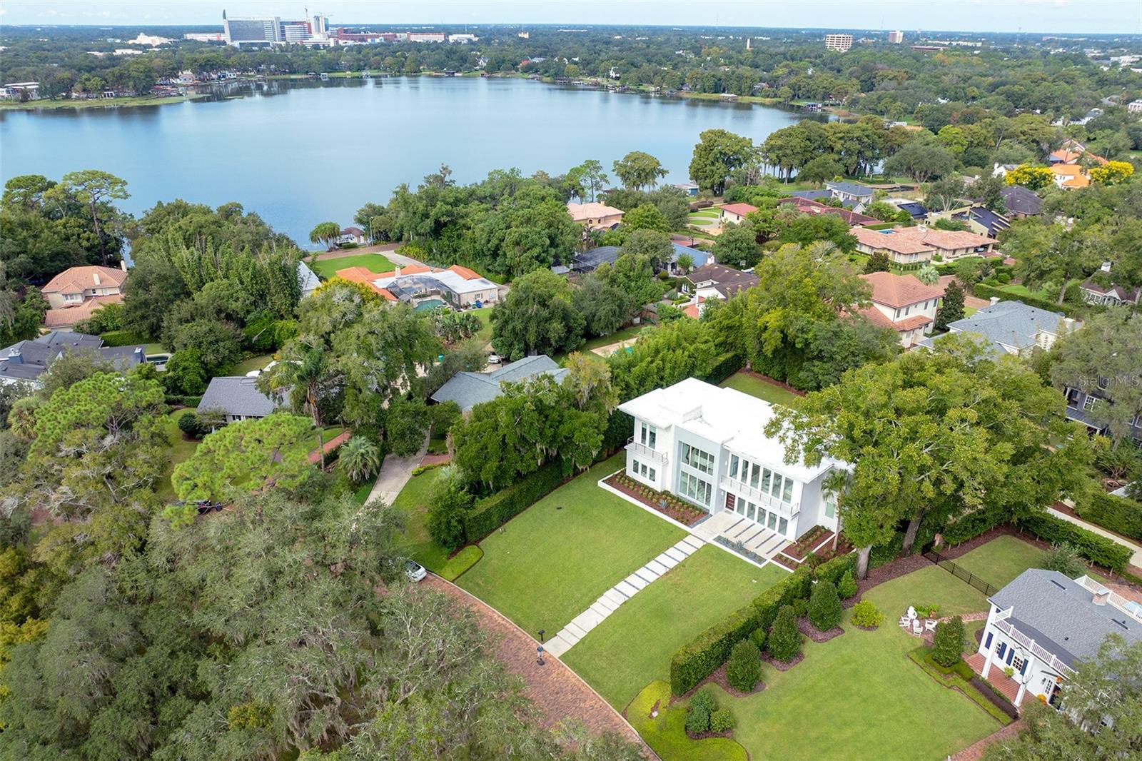 231 CHELTON CIR